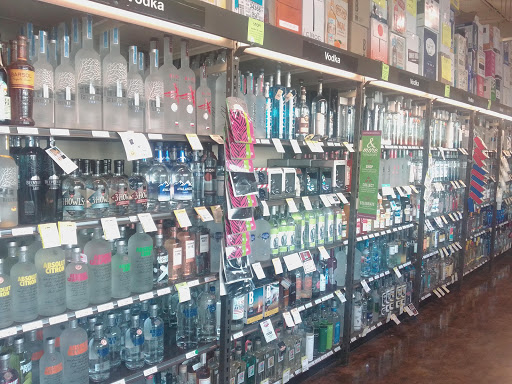 Shopping Mall «Arena Shops», reviews and photos, 14750 Biscayne Blvd, North Miami, FL 33181, USA