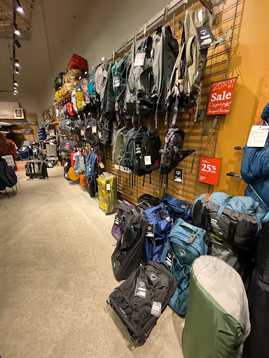 Camping Store «REI», reviews and photos, 17W160 W 22nd St, Oakbrook Terrace, IL 60181, USA