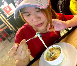 นมสดหน้ามอ Up To me photo