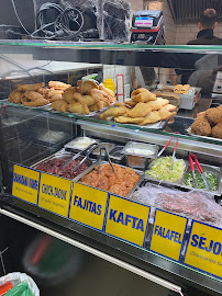 Atmosphère du Restaurant libanais RANNOUCH EXPRESS - SNACK LIBANAIS 🇱🇧 à Paris - n°5