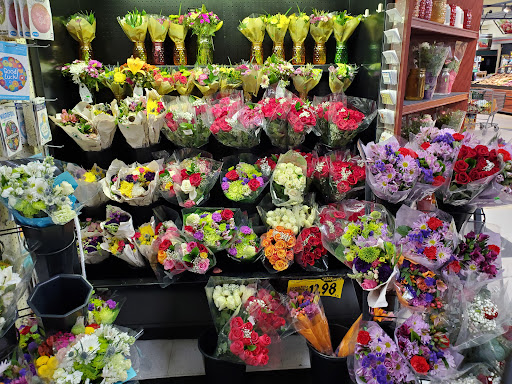 Grocery Store «Super 1 Foods», reviews and photos, 15837 N Westwood Dr # A, Rathdrum, ID 83858, USA