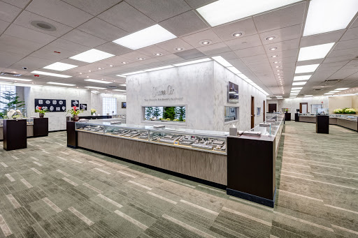Jeweler «Shane Co.», reviews and photos, 9790 E Arapahoe Rd, Greenwood Village, CO 80112, USA