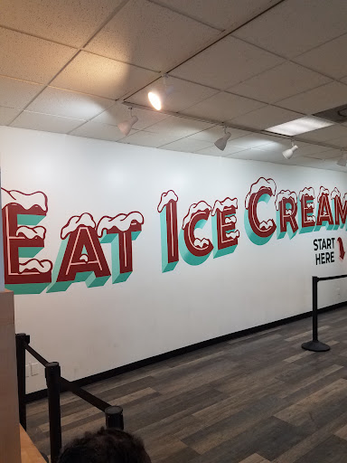 Ice Cream Shop «Zingers Homemade Ice Cream», reviews and photos, 210 Broadway St, Seaside, OR 97138, USA