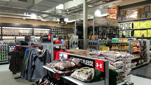 Shopping Mall «Oakland Mall», reviews and photos, 412 W 14 Mile Rd, Troy, MI 48083, USA