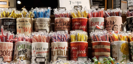 American Restaurant «Cracker Barrel Old Country Store», reviews and photos, 14 Frontage Rd, Clinton, NJ 08809, USA