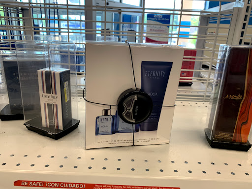 Clothing Store «Ross Dress for Less», reviews and photos, 15301 Manchester Rd, Ballwin, MO 63011, USA