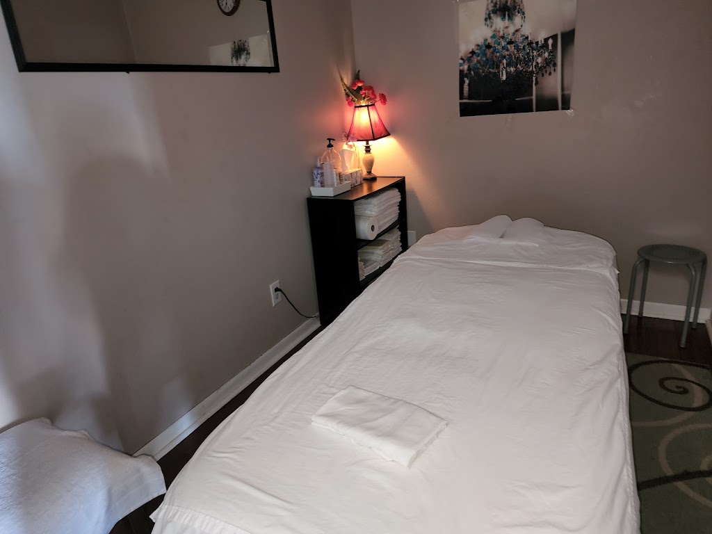 Asian Massage 75766