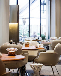 Atmosphère du Restaurant Alain Ducasse au Plaza Athénée à Paris - n°9