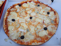 Pizza du Pizzeria Le Kiosque à Pizzas Rubeĺles (77950) à Rubelles - n°7