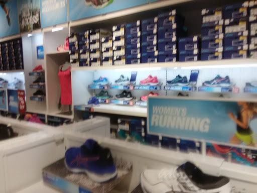 Shoe Store «ASICS Outlet», reviews and photos, 5050 Factory Shops Blvd #830, Castle Rock, CO 80108, USA