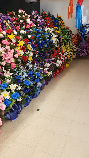 Florist «Davany Flowers & Pinatas», reviews and photos, 522 Cupples Rd, San Antonio, TX 78237, USA