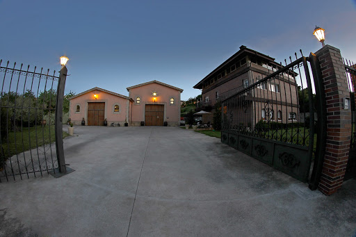 Bodega Gil Berzal - Elvillar Errepidea, 2, 01300 Guardia, Araba, España