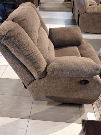 Furniture Store «Ashley HomeStore», reviews and photos, 7780 S Cicero Ave, Burbank, IL 60459, USA