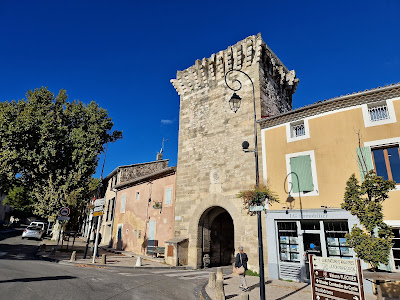 LG IMMOBILIER à Pernes-les-Fontaines