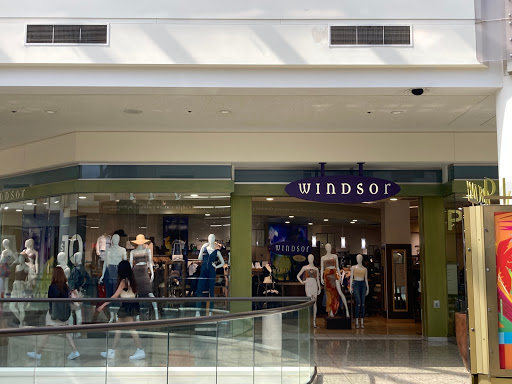 Shopping Mall «South Bay Galleria», reviews and photos, 1815 Hawthorne Blvd #201, Redondo Beach, CA 90278, USA