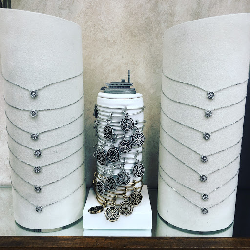 Jeweler «Baker & Baker Jewelers, Inc - Jewelry Store», reviews and photos, 105 Putnam St, Marietta, OH 45750, USA