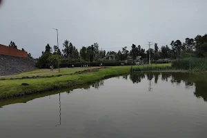Lago Parque Ecológico image