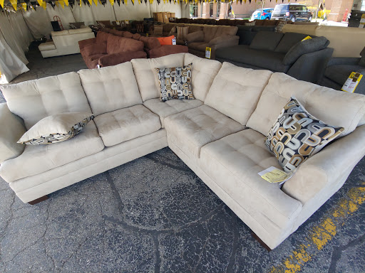 Furniture Store «Art Van Furniture - Ann Arbor», reviews and photos, 425 E Eisenhower Pkwy, Ann Arbor, MI 48108, USA