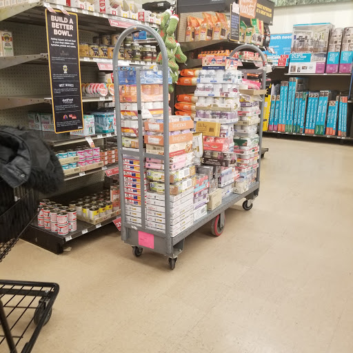 Pet Supply Store «Petco Animal Supplies», reviews and photos, 1350 S Ironton St #120, Aurora, CO 80012, USA