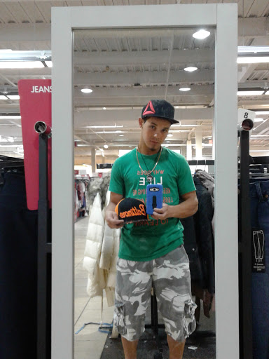 Clothing Store «Burlington Coat Factory», reviews and photos, 118 Shawan Rd, Hunt Valley, MD 21031, USA