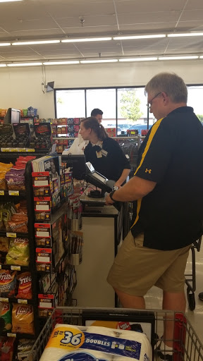 Grocery Store «Fareway Grocery», reviews and photos, 3300 10th Ave, Marion, IA 52302, USA