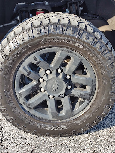 Car Wash «Tidal Wave Hand Car Wash», reviews and photos, 11205 Harlem Ave, Worth, IL 60482, USA