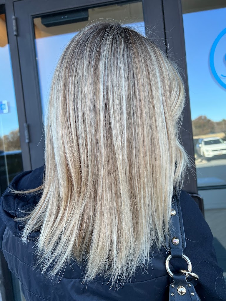 StyledbyElie Balayage & blondes 20850