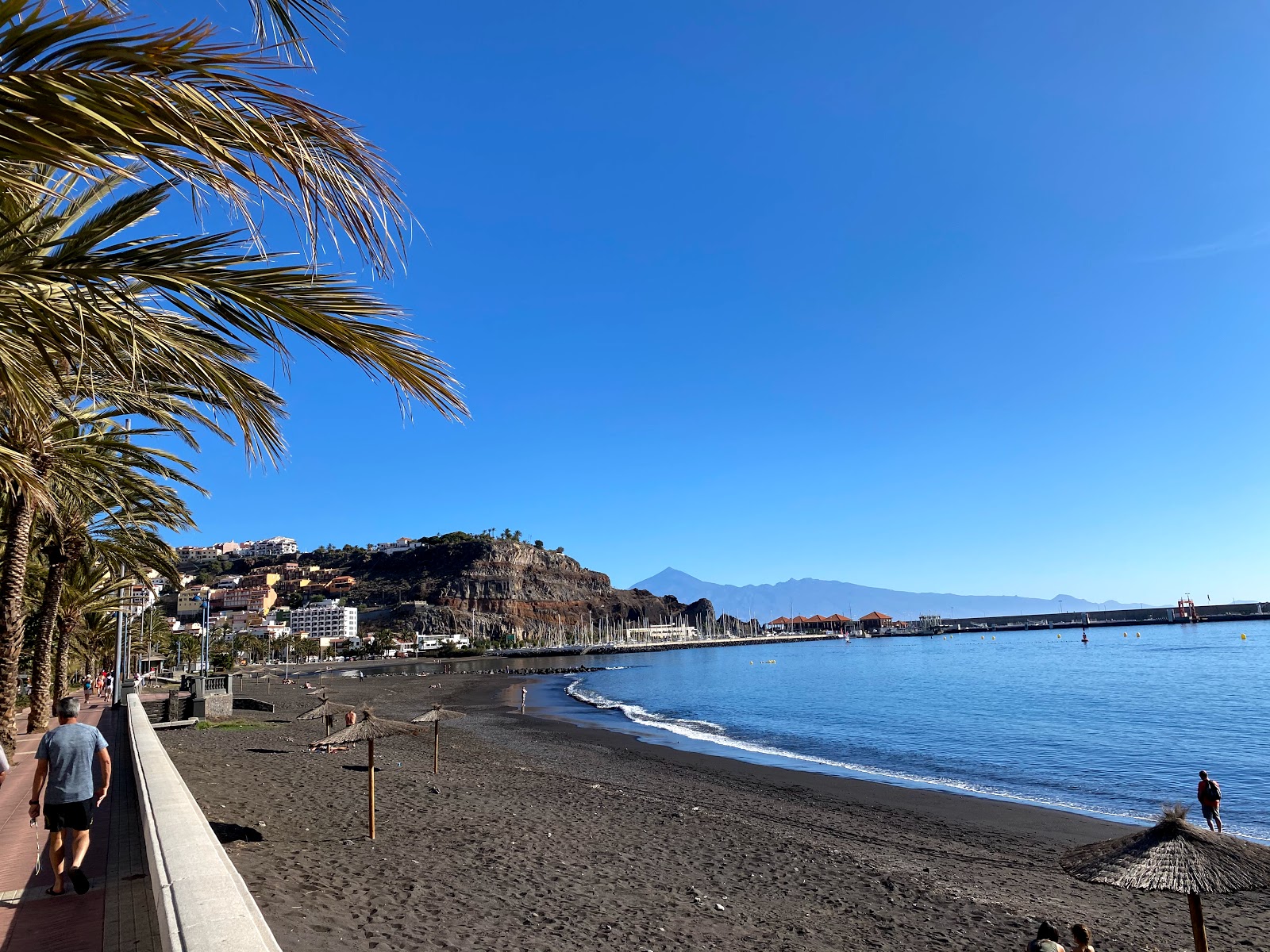 Foto de Playa San Sebastián - lugar popular entre los conocedores del relax