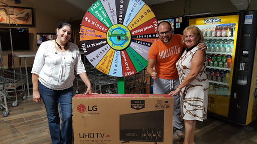 Laundromat «Laundry World», reviews and photos, 500 W 29th St, Hialeah, FL 33012, USA