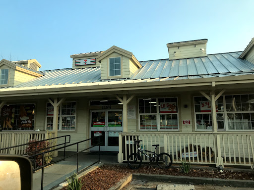 Convenience Store «7-Eleven», reviews and photos, 1194 S Cloverdale Blvd, Cloverdale, CA 95425, USA