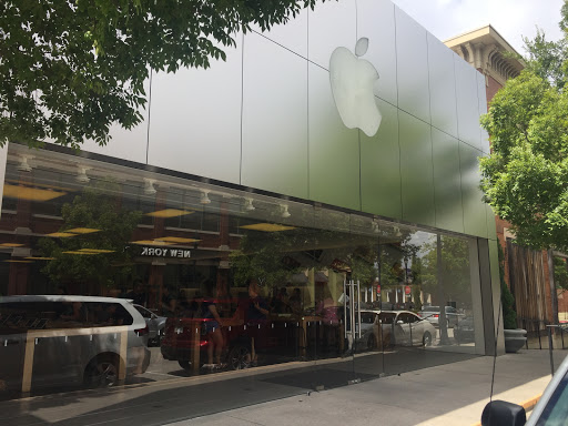 Computer Store «Apple Southlake Town Square», reviews and photos, 260 Grand Ave, Southlake, TX 76092, USA
