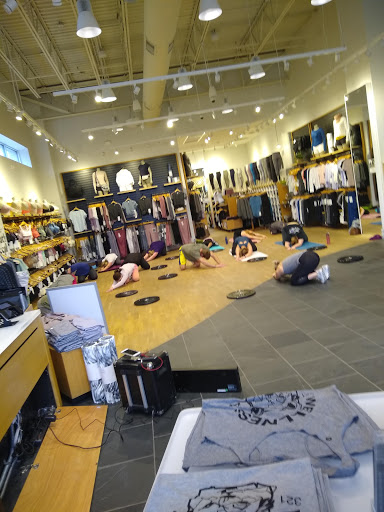 Shopping Mall «Breton Village Shopping Center», reviews and photos, 1814 Breton Rd SE, Grand Rapids, MI 49506, USA