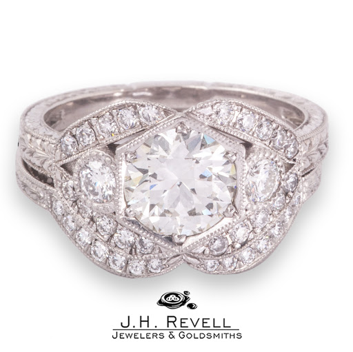Jewelry Store «Revell Jewelers», reviews and photos, 904 Middle Rd, Bettendorf, IA 52722, USA