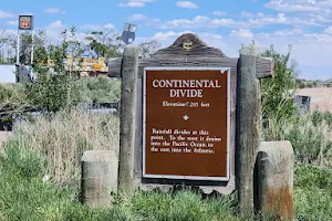Continental Divide on I-40 image