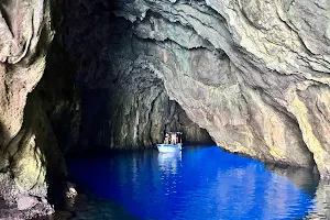 Grotta Azzurra - Escursione in barca image