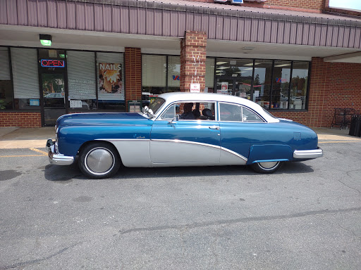 Shopping Mall «Orange Village Shopping Center», reviews and photos, 500 N Madison Rd, Orange, VA 22960, USA