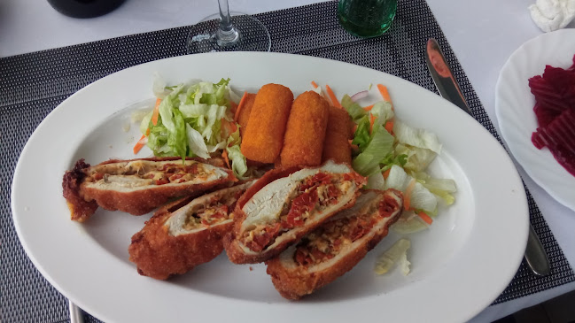 Zátony Étterem & Kikötő - Étterem