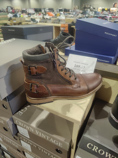 Shoe Store «DSW Designer Shoe Warehouse», reviews and photos, 9051 Snowden Square Dr, Columbia, MD 21045, USA