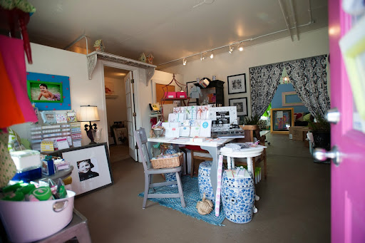 Picture Frame Shop «Bean + Ro», reviews and photos, 4617 Excelsior Blvd, St Louis Park, MN 55416, USA