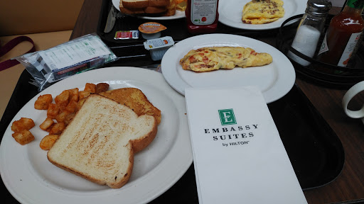 Hotel «Embassy Suites by Hilton Seattle North Lynnwood», reviews and photos, 20610 44th Ave W, Lynnwood, WA 98036, USA