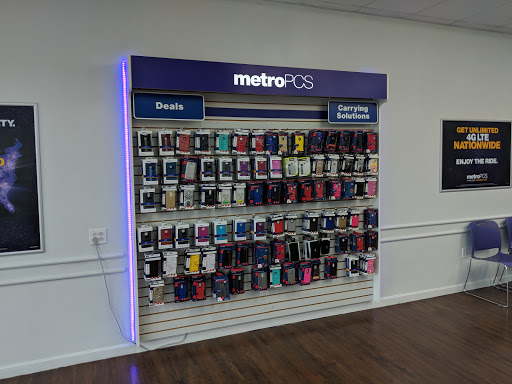 Cell Phone Store «MetroPCS Authorized Dealer», reviews and photos, 671 Spartanburg Hwy, Hendersonville, NC 28792, USA