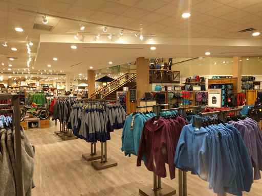 Clothing Store «L.L. Bean», reviews and photos, 8095 Tysons Corner Center, McLean, VA 22102, USA