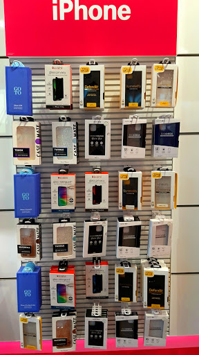 Cell Phone Store «T-Mobile», reviews and photos, 4301 Lakeview Pkwy, Rowlett, TX 75088, USA