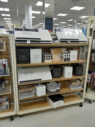 Department Store «Marshalls», reviews and photos, 795 Montauk Hwy, West Babylon, NY 11704, USA