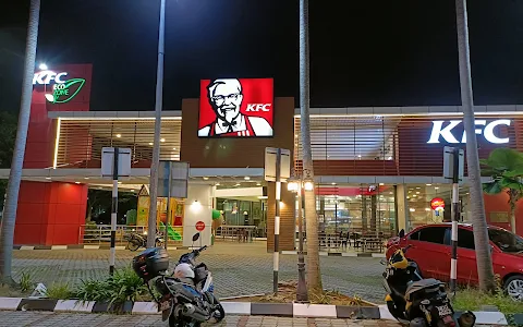 KFC Nilai Square Drive Thru image