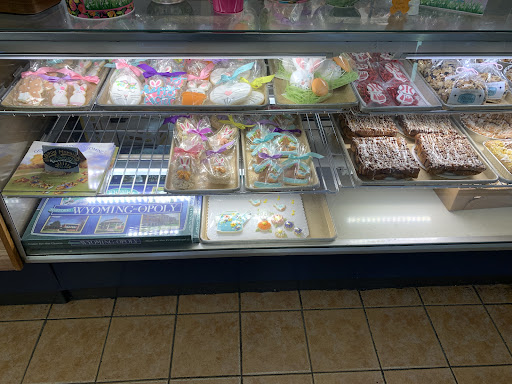 Wedding Bakery «Wyoming Pastry Shop», reviews and photos, 505 Wyoming Ave, Cincinnati, OH 45215, USA