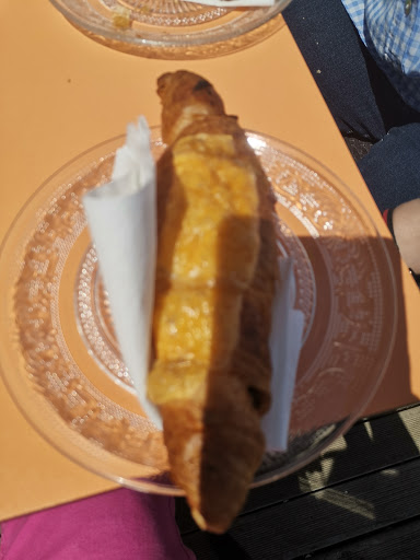 Serra Pastelería Salat I Dolç