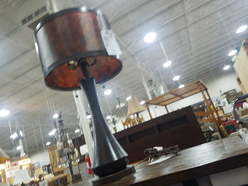 Consignment Shop «Home Consignment Center - Bee Cave», reviews and photos, 12812 Shops Pkwy, Austin, TX 78738, USA