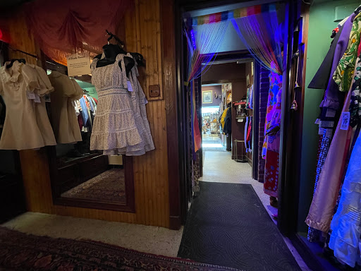 Vintage Clothing Store «Bygones Vintage Clothing», reviews and photos, 2916 W Cary St, Richmond, VA 23221, USA