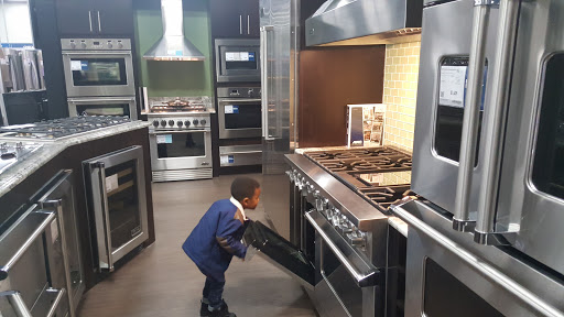 Electronics Store «Best Buy», reviews and photos, 45575 Dulles Eastern Plaza #188, Sterling, VA 20166, USA